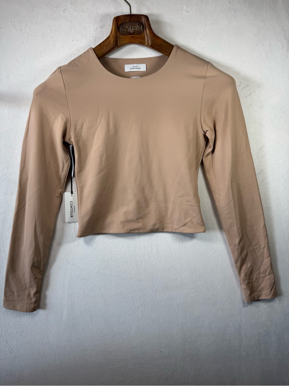 Babaton Contour Crew Soft Tan Long-Sleeve Crop Top Medium